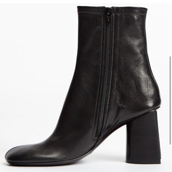 BALENCIAGA Glove 80mm Bootie size 37 LIKE NEW - Picture 10 of 15